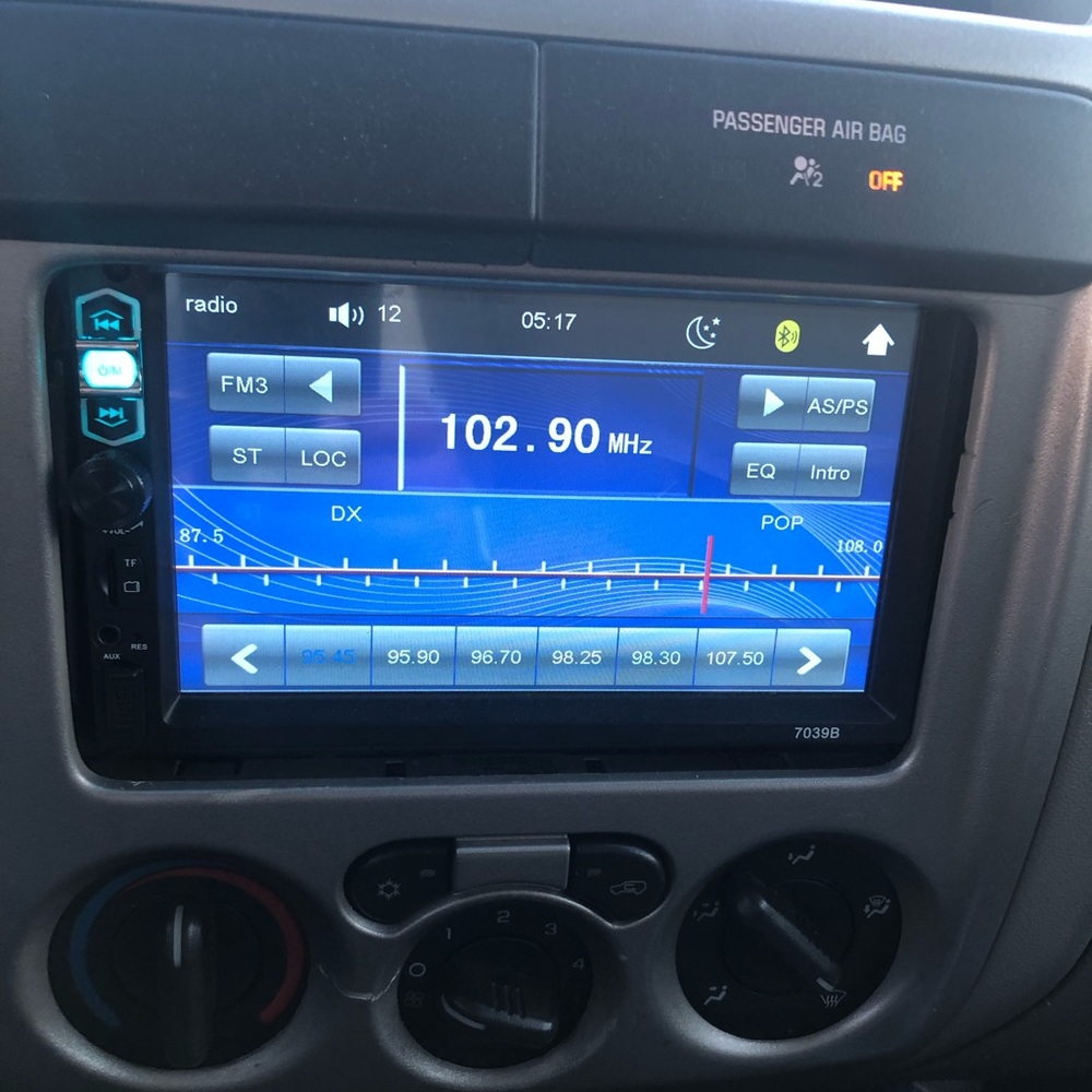 Bluetooth  , touch screen car radio like news/ rear camera